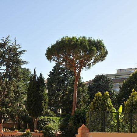 Alessandro III Roma Exterior foto